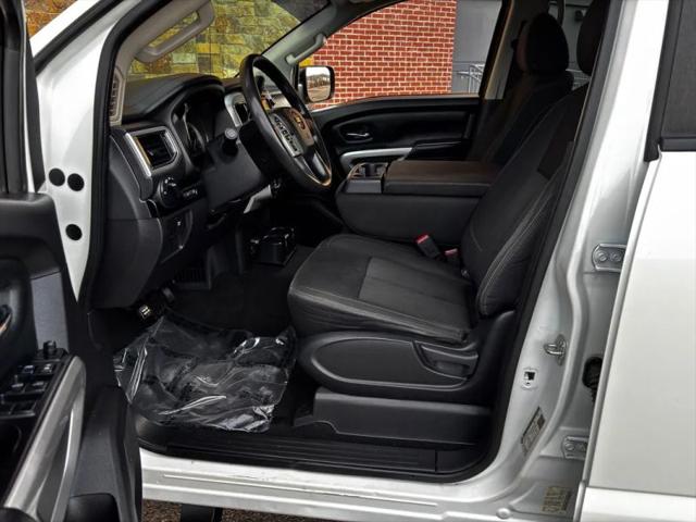2019 Nissan Titan SV