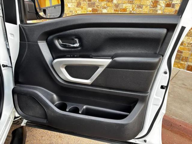 2019 Nissan Titan SV