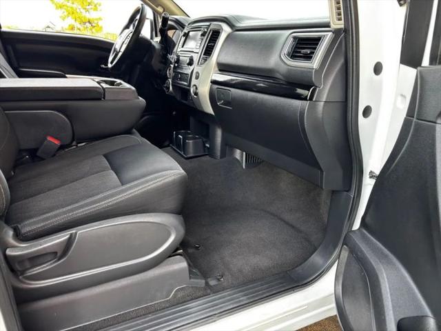 2019 Nissan Titan SV