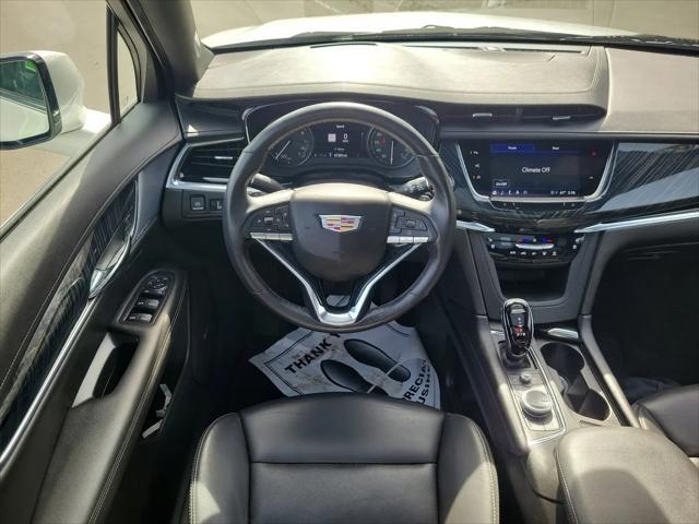 2023 Cadillac XT6 AWD Premium Luxury
