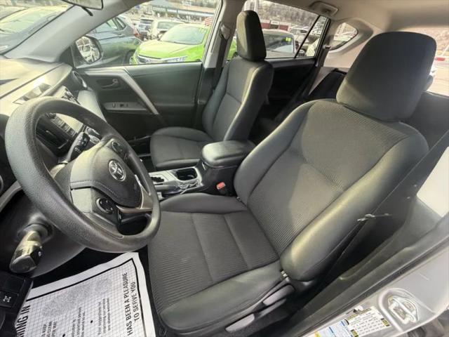 2016 Toyota RAV4 LE