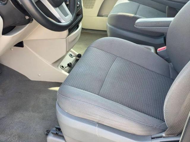 2014 Volkswagen Routan S