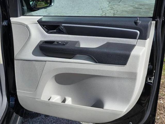 2014 Volkswagen Routan S