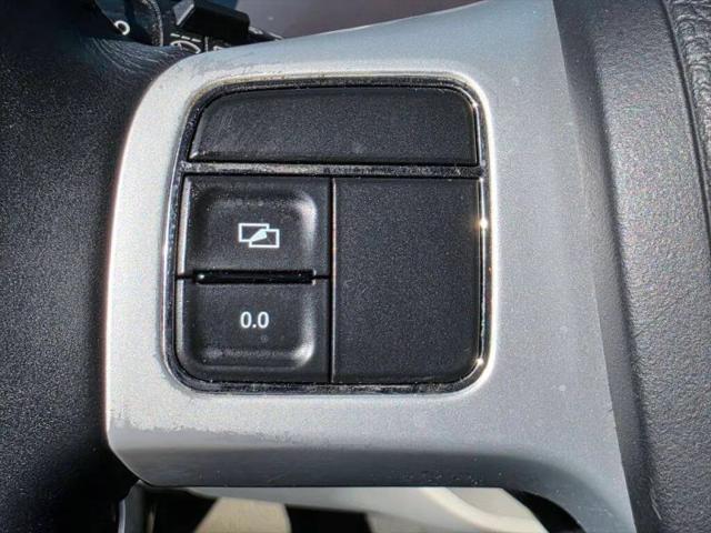 2014 Volkswagen Routan S