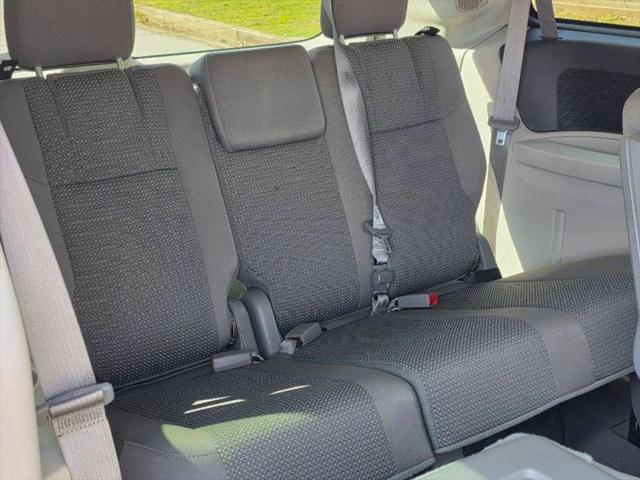 2014 Volkswagen Routan S