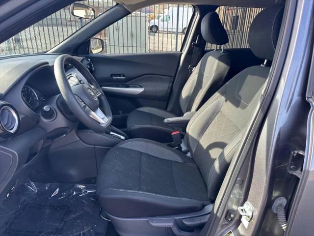 2020 Nissan Kicks SV Xtronic CVT