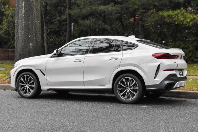 2020 BMW X6 M50i