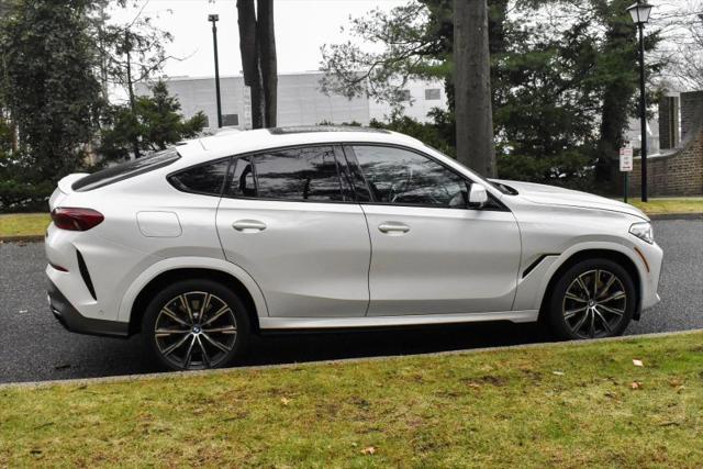 2020 BMW X6 M50i