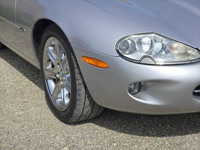 2000 Jaguar XK8 XK8