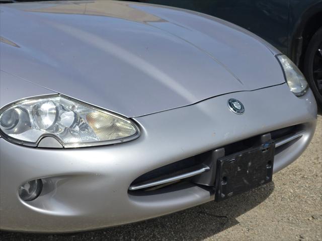 2000 Jaguar XK8 XK8