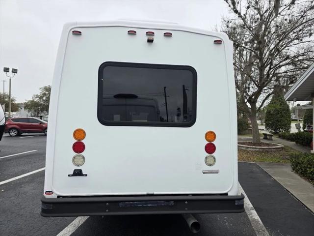2016 Chevrolet Express Cutaway 3500 Diesel