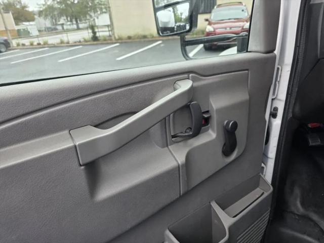 2016 Chevrolet Express Cutaway 3500 Diesel