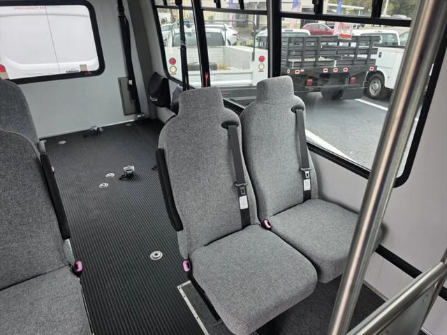 2016 Chevrolet Express Cutaway 3500 Diesel