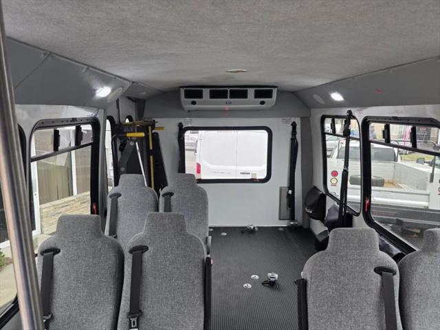 2016 Chevrolet Express Cutaway 3500 Diesel