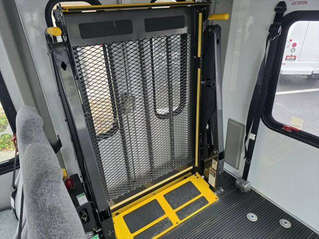 2016 Chevrolet Express Cutaway 3500 Diesel