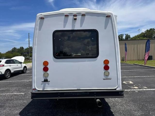2016 Chevrolet Express Cutaway 3500 Diesel
