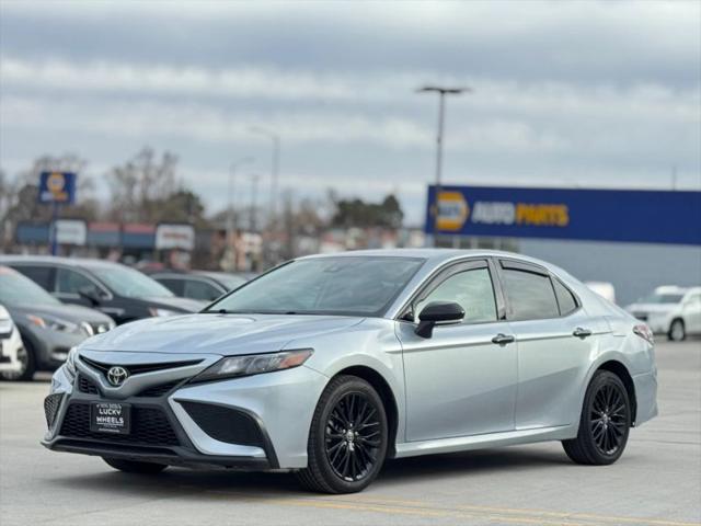 2022 Toyota Camry SE AWD
