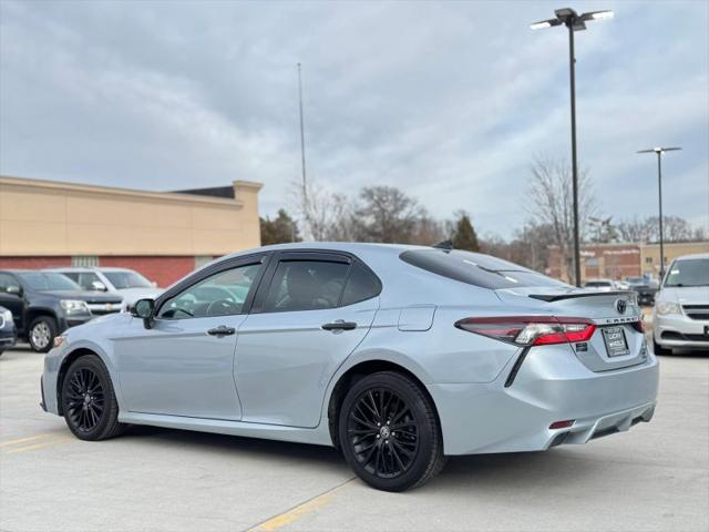 2022 Toyota Camry SE AWD
