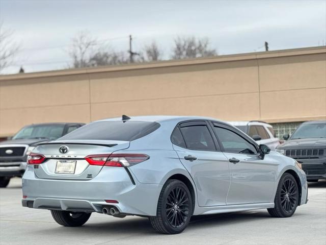 2022 Toyota Camry SE AWD