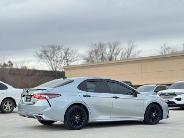 2022 Toyota Camry SE AWD