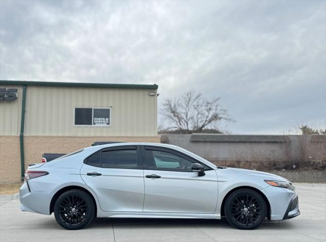 2022 Toyota Camry SE AWD