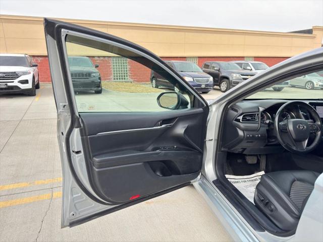 2022 Toyota Camry SE AWD
