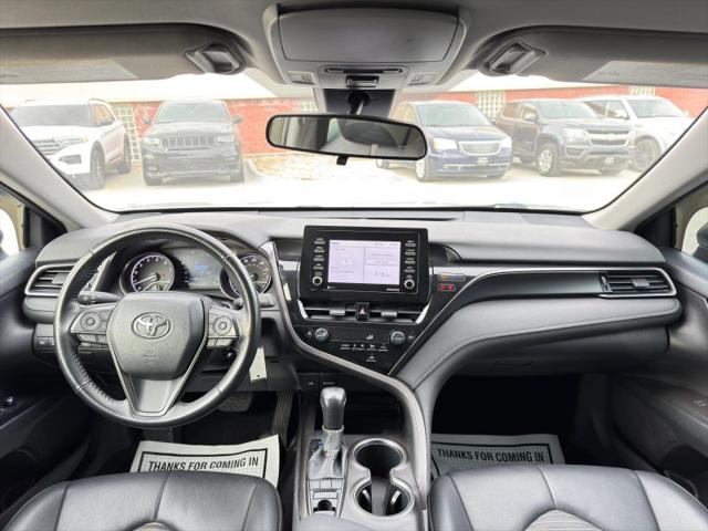 2022 Toyota Camry SE AWD
