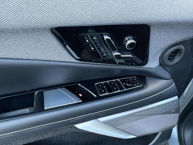 2025 Cadillac iQ Luxury 1 AWD