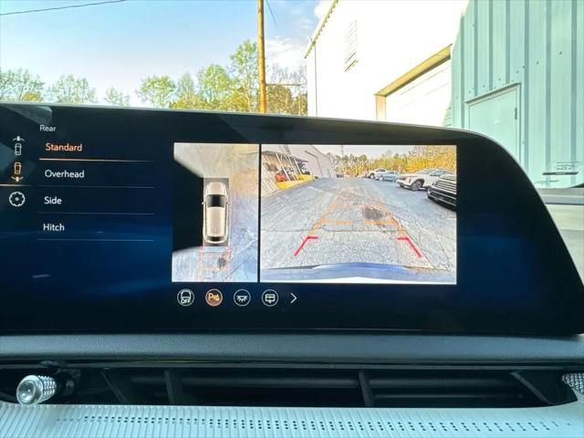 2025 Cadillac iQ Luxury 1 AWD