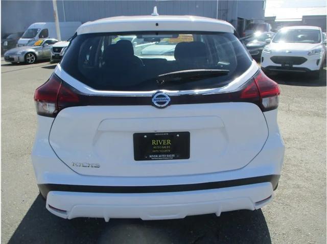 2021 Nissan Kicks S Xtronic CVT