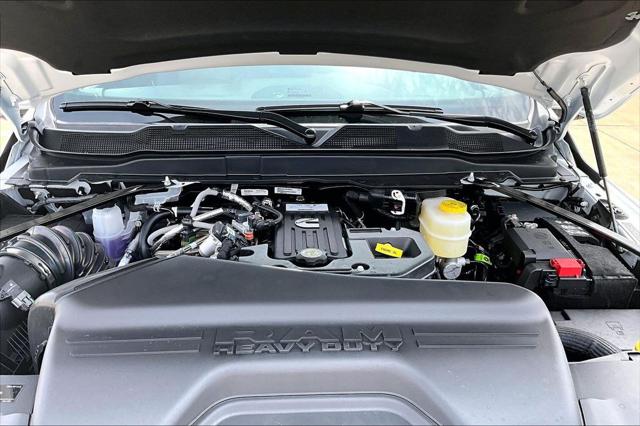 2026 Ram 3500 Tradesman Crew Cab 4x4 8' Box