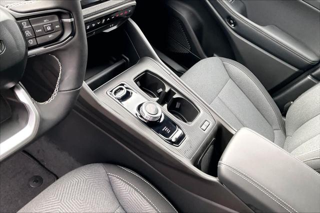 2026 Jeep Cherokee Laredo 4x4