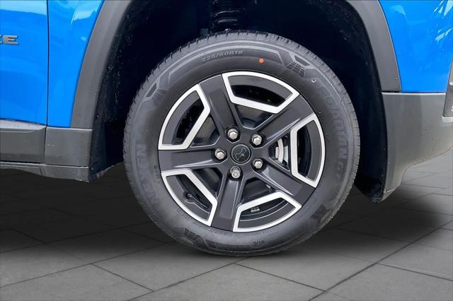 2026 Jeep Cherokee Laredo 4x4
