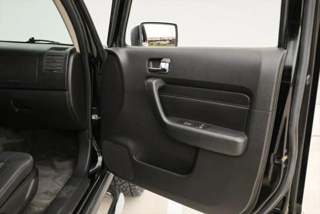 2006 HUMMER H3 Base