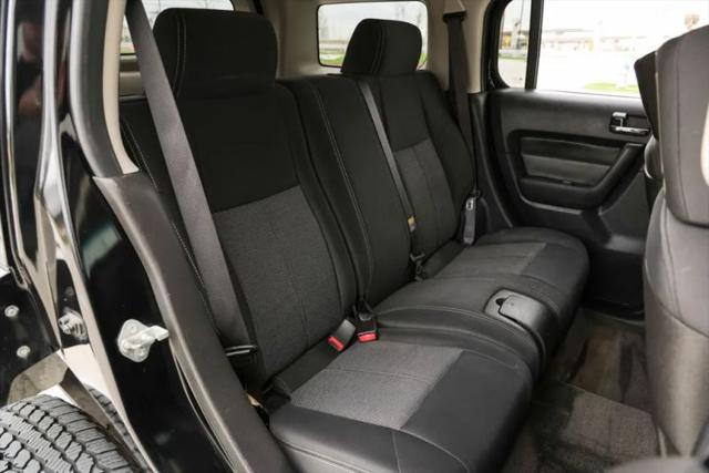 2006 HUMMER H3 Base