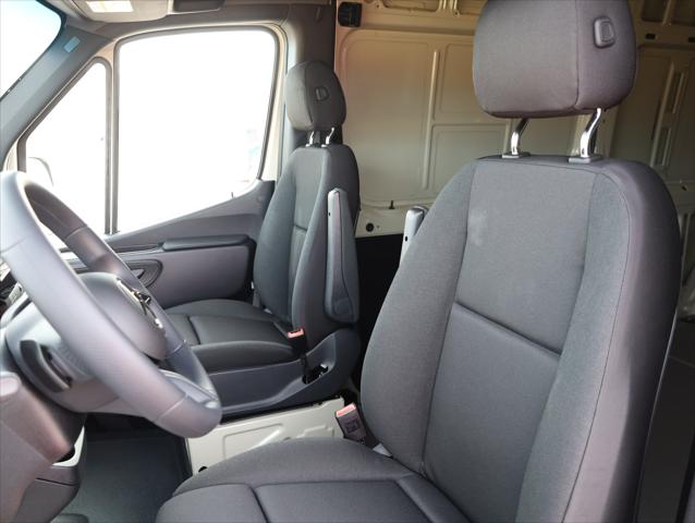 2026 Mercedes-Benz Sprinter 2500 High Roof 4-Cyl Diesel HO