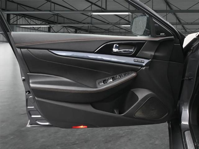 2022 Nissan Maxima SR Xtronic CVT