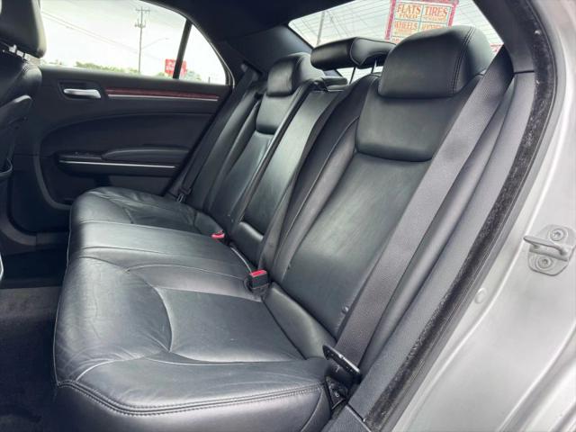 2012 Chrysler 300 Limited