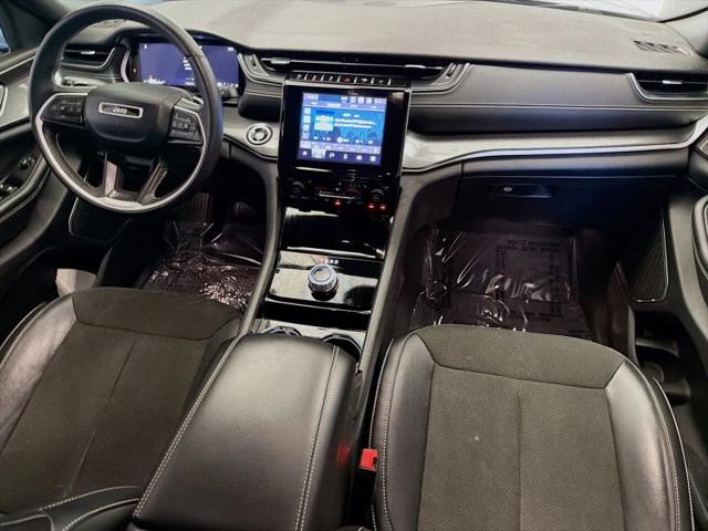 2022 Jeep Grand Cherokee L Altitude 4x4