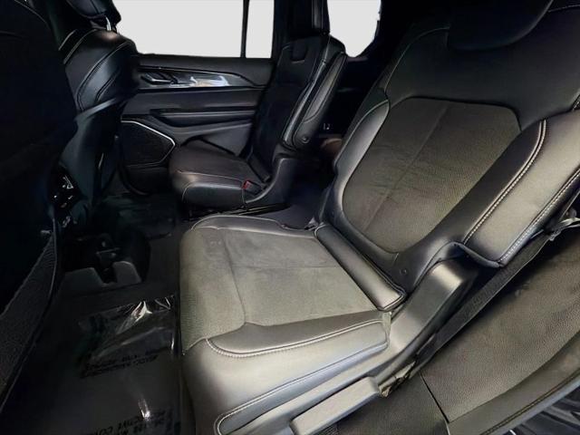 2022 Jeep Grand Cherokee L Altitude 4x4