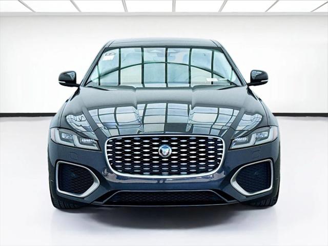 2022 Jaguar XF SE P250 RWD Automatic