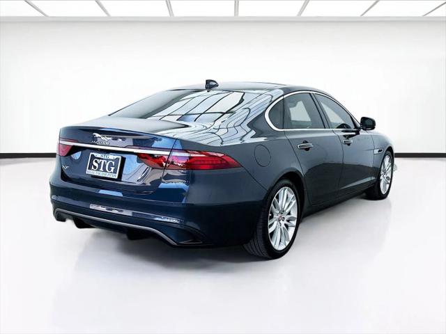 2022 Jaguar XF SE P250 RWD Automatic