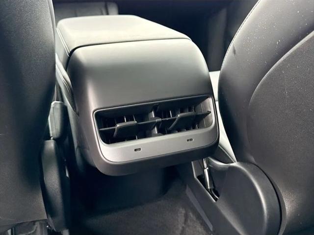 2025 Tesla Model Y Long Range Dual Motor Rear-Wheel Drive