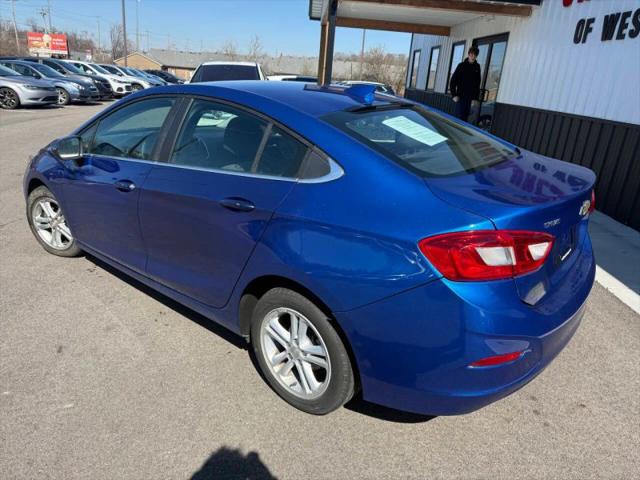 2017 Chevrolet Cruze LT Auto