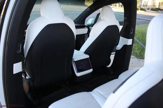 2023 Tesla Model X Standard Range