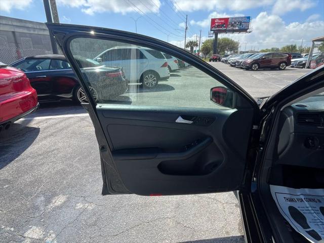 2015 Volkswagen Jetta 2.0L S