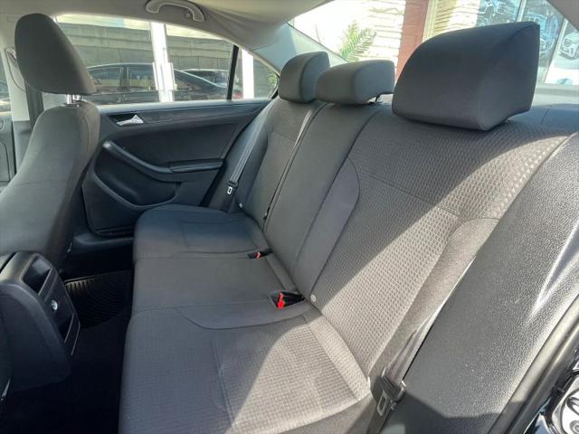 2015 Volkswagen Jetta 2.0L S