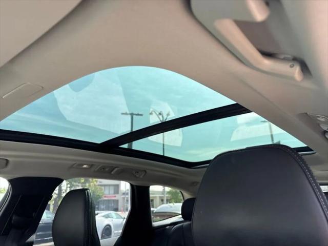 2025 Volvo XC60 Plug-In Hybrid Ultra, T8 AWD Electric/Gasoline, Dark