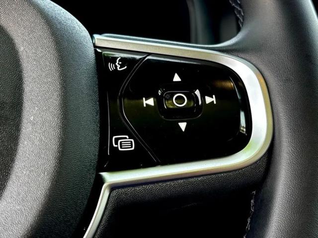 2025 Volvo XC60 Plug-In Hybrid Ultra, T8 AWD Electric/Gasoline, Dark