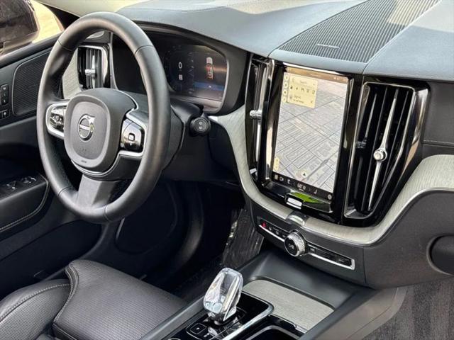 2025 Volvo XC60 Plug-In Hybrid Ultra, T8 AWD Electric/Gasoline, Dark